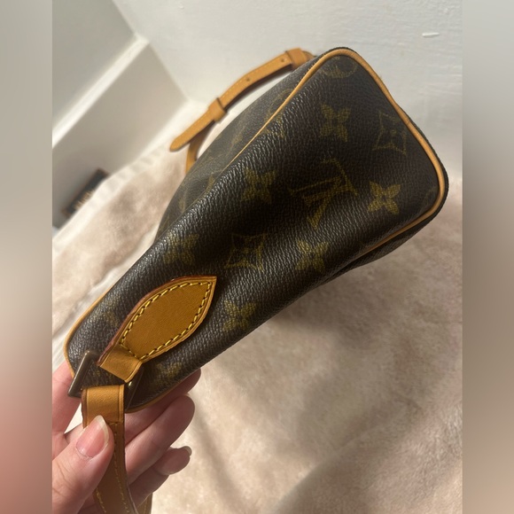 Louis Vuitton Tuileries Crossbody Monogram - Picture 6 of 17